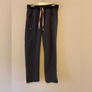 Figs Scrub Pants in Charcoal